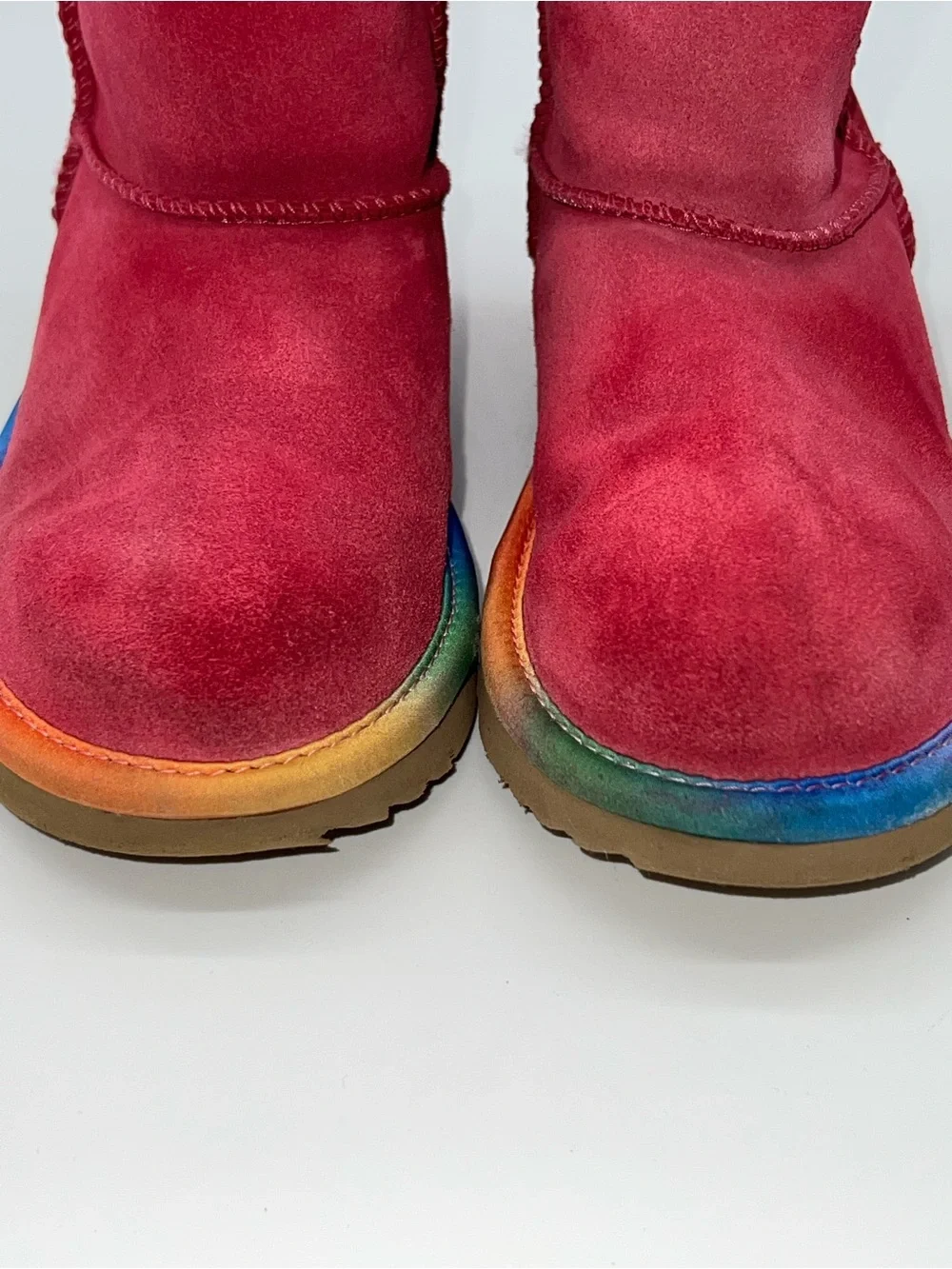 UGG Classic Rainbow‎ Short Fushia Pink Suede Youth Sz 3 in Time for Back School